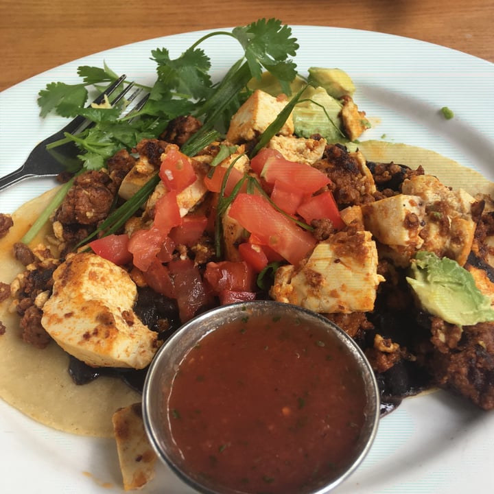 review photo of Orphan Vegan Soy Chorizo Breakfast shared by @vegancheeze on 21 Oct 2021 - review