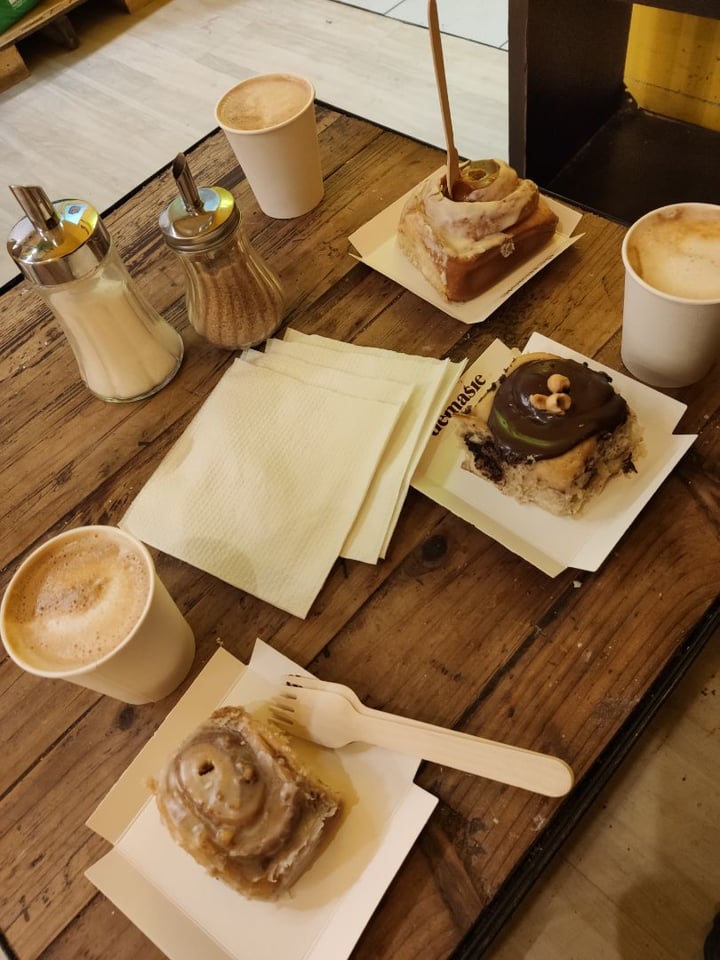photo of Demasié Cinnamon Roll shared by @chenchen on  03 Jan 2020 - review
