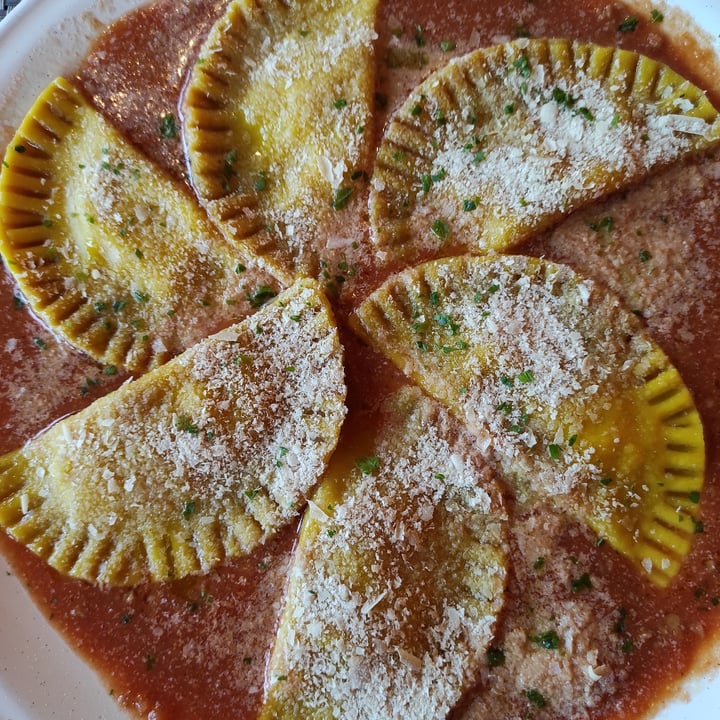 photo of Paradiso pizzeria Gelateria Potato Ravioli with Soy Ragu shared by @tuscanvegan on  25 May 2022 - review