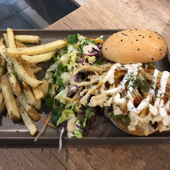 review photo of Saute-San Enoki Tempura Patty with Teriyaki Mayo shared by @lyfeofthej on 17 Sep 2020 - review