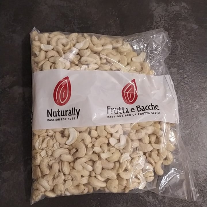 review photo of Frutta e Bacche Anacardi crudi biologici shared by @andremonza on 06 Apr 2022 - review