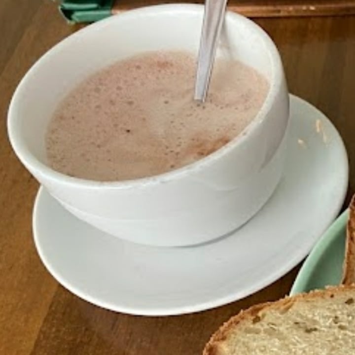 photo of Café Katzentempel Hot Cocoa With Cream shared by @isabela99 on  03 Dec 2022 - review