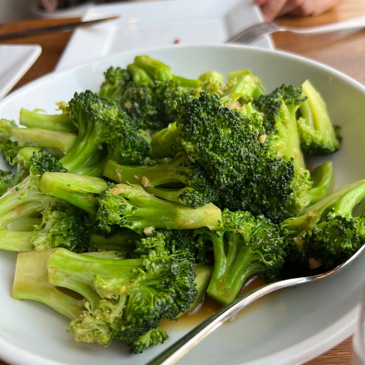 photo of H.O.P.E. Healthy Organic Positive Eating Broccoli in garlic sauce shared by @stephaniegerard on  02 Jul 2022 - review