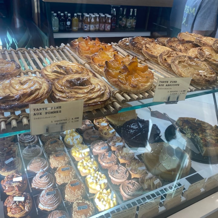 review photo of Land&Monkeys Tarte Tatin shared by @sunnycaribbeanvegan on 21 Mar 2022 - review