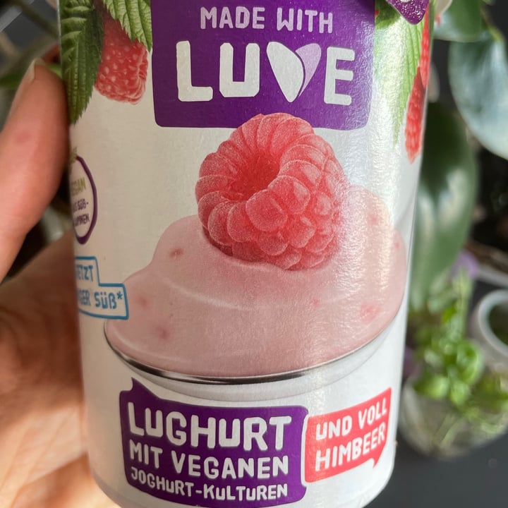 photo of Made With Luve Himbeer Joghurt shared by @chechu123 on  23 Jun 2021 - review