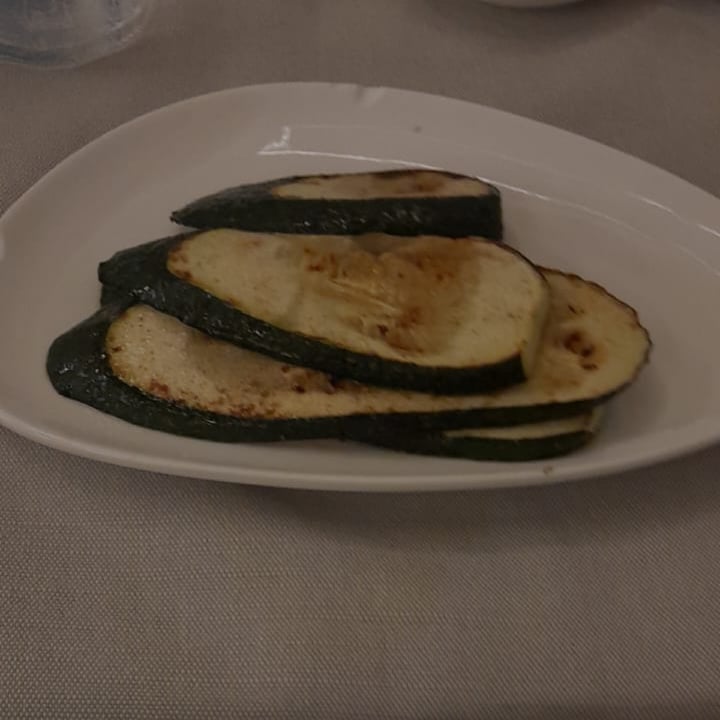 review photo of YANG ASIAN RESTAURANT Zucchine Alla Piastra shared by @vegpeach on 25 Aug 2022 - review