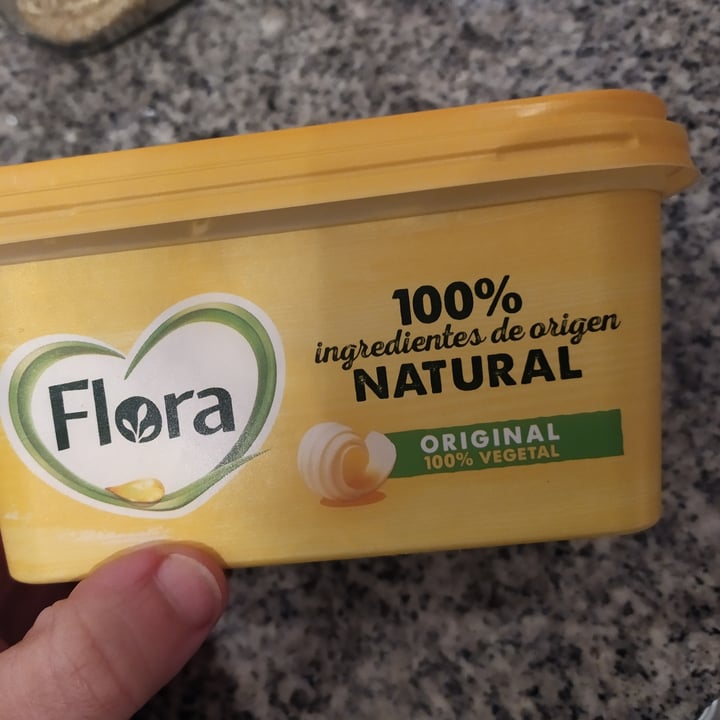 photo of Flora Flora Margarina Vegetal Original shared by @eli-trujillo on  24 Dec 2020 - review