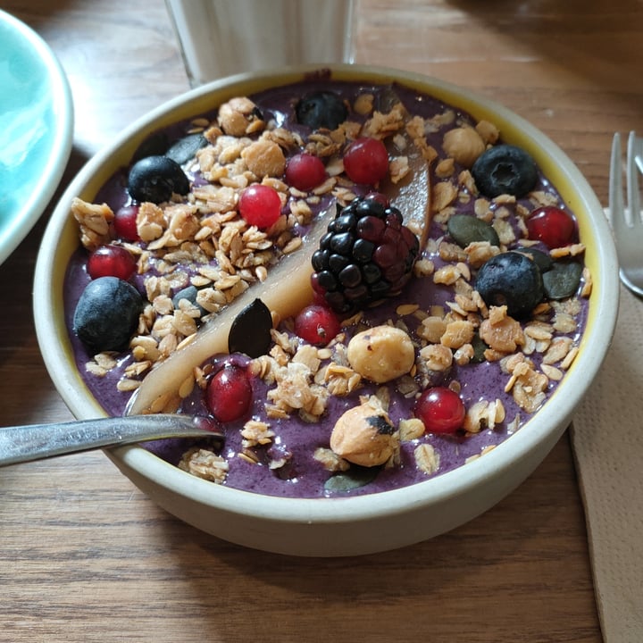 review photo of OU BIEN ENCORE Açaï Bowl shared by @estellelou on 15 Nov 2021 - review