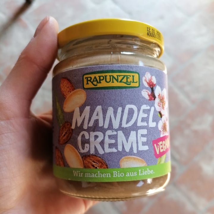 photo of Rapunzel Mandel Creme shared by @francescacarmignola on  10 Mar 2022 - review