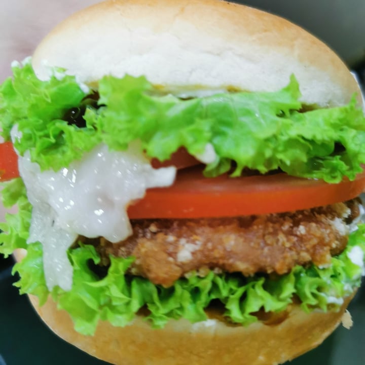 photo of Veggie Dojo Yakitori Burger shared by @theveganbird on  25 May 2020 - review