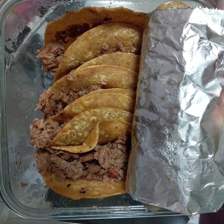 photo of Revolucion Verde Tacos de bistec shared by @bettyveg on  20 Feb 2021 - review