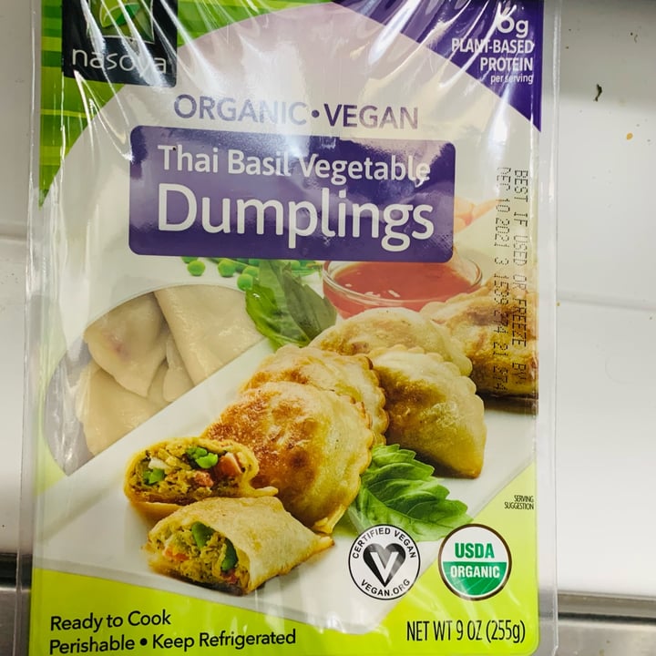 photo of Nasoya Thai Basil Vegetable Dumplings shared by @allhess on  29 Nov 2021 - review
