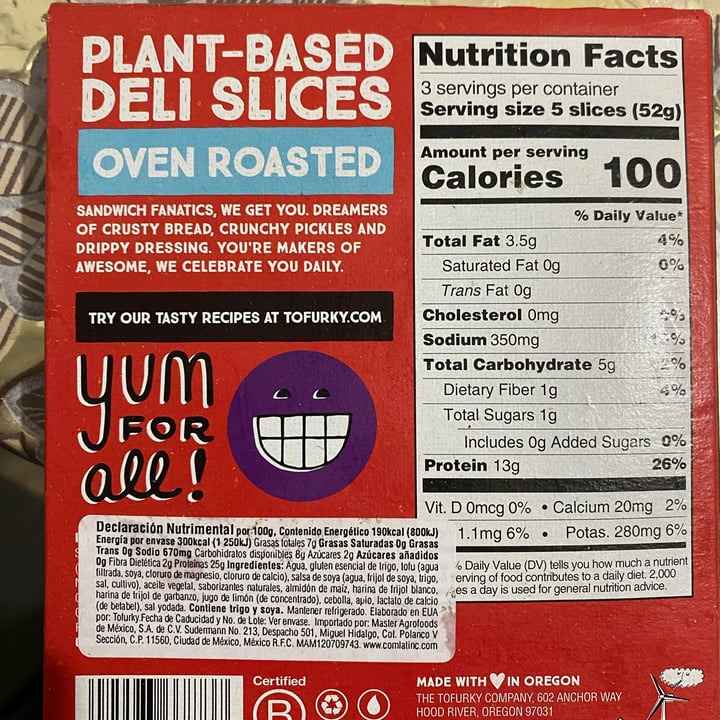 photo of Tofurky Plant Based Deli Slices Oven Roasted shared by @gretel on  13 Oct 2021 - review