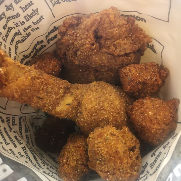 photo of Vegan Streetfood Deli - Obs Oh My Cluck bucket shared by @liezle on  08 Sep 2021 - review