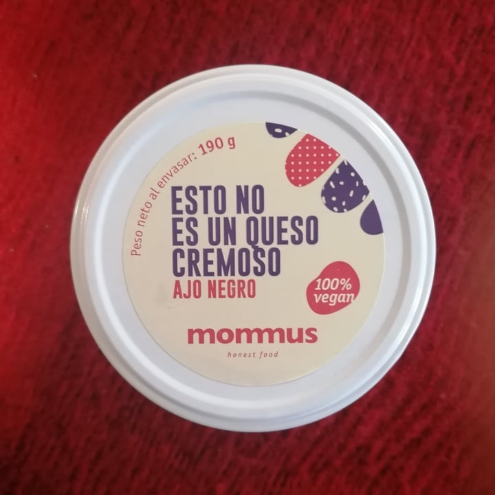 photo of Mommus Foods Queso Cremoso Ajo Negro shared by @munshka on  06 Dec 2020 - review