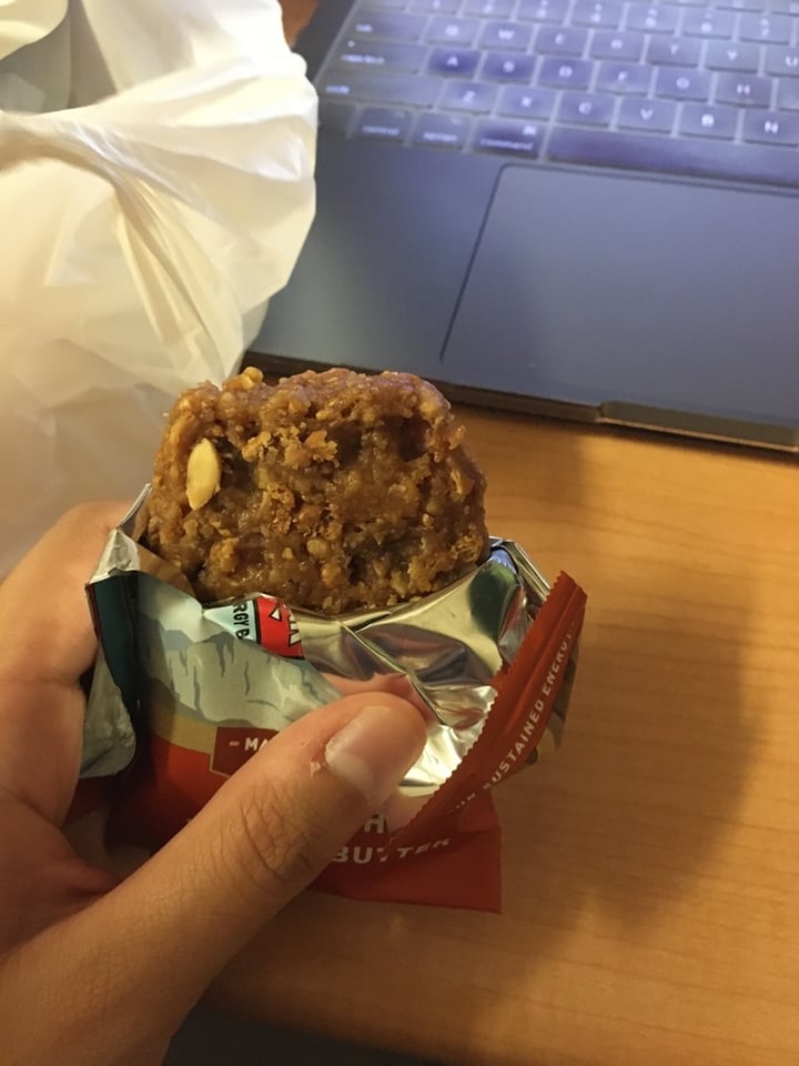 photo of Clif Bar Crunchy Peanut Butter shared by @euniceamoroh on  04 Dec 2019 - review