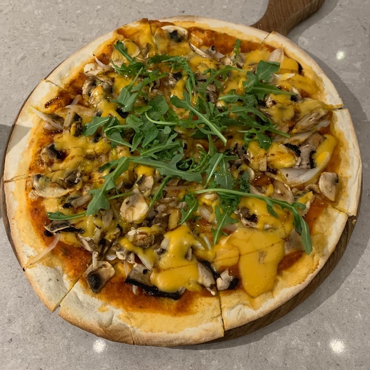 photo of Genius Central Singapore Mixed Mushroom Pizza (Veganized) shared by @jashment on  20 Mar 2021 - review