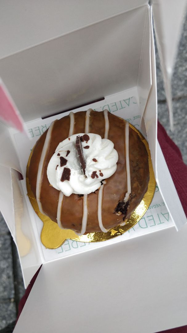 review photo of Sorelle and Co. Bakery Doughnut shared by @nondairycheese on 09 Apr 2019 - review