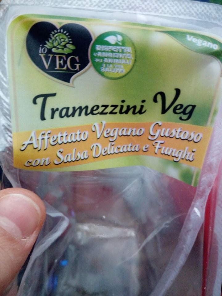 photo of ioVEG Tramezzini Veg Affettato Vegano Gustoso Con Salsa Delicata E Funghi shared by @itsmichelakalos on  24 Feb 2020 - review