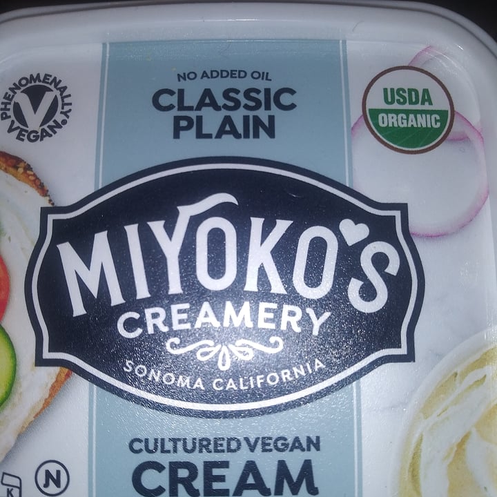review photo of Miyoko's Creamery Organic Cultured Vegan Cream Cheese Classic Plain shared by @connee on 27 Nov 2020 - review