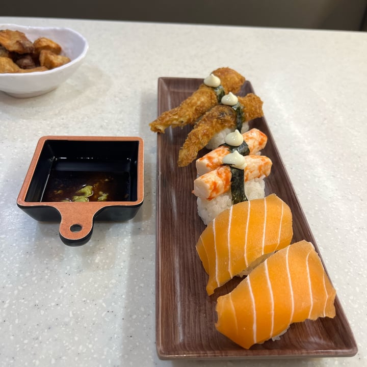 photo of Saute Sushi Assorted Sushi shared by @greasedferret on  03 Jan 2022 - review