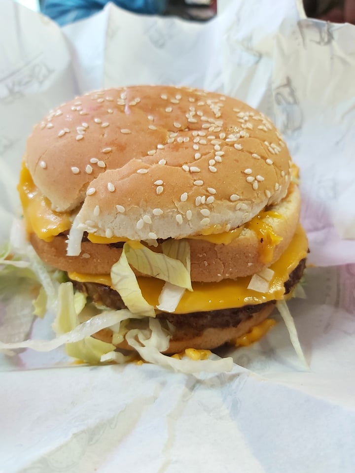 photo of Frost Burgers Double Trouble Burger shared by @mbusby993 on  07 Apr 2021 - review