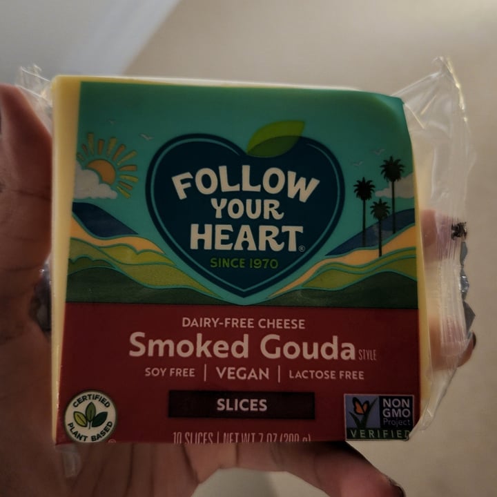 photo of Follow Your Heart Smoked Gouda Cheese Slices shared by @katiardz on  19 May 2022 - review