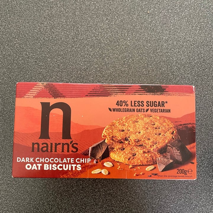 photo of Nairn's Dark chocolate chip oat biscuits new packaging shared by @lihsur on  15 Aug 2021 - review