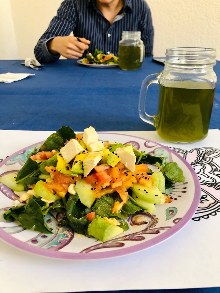 photo of Delivegano Ensalada de espinaca shared by @sofiaarzola on  23 Jan 2020 - review