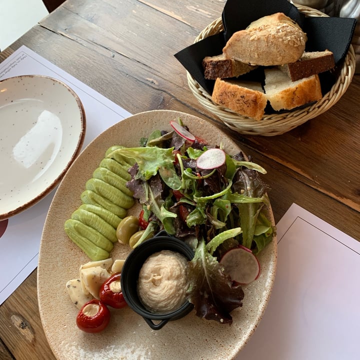 review photo of Salt & Pepper Vegan Appetizers shared by @feonaci on 30 Sep 2021 - review