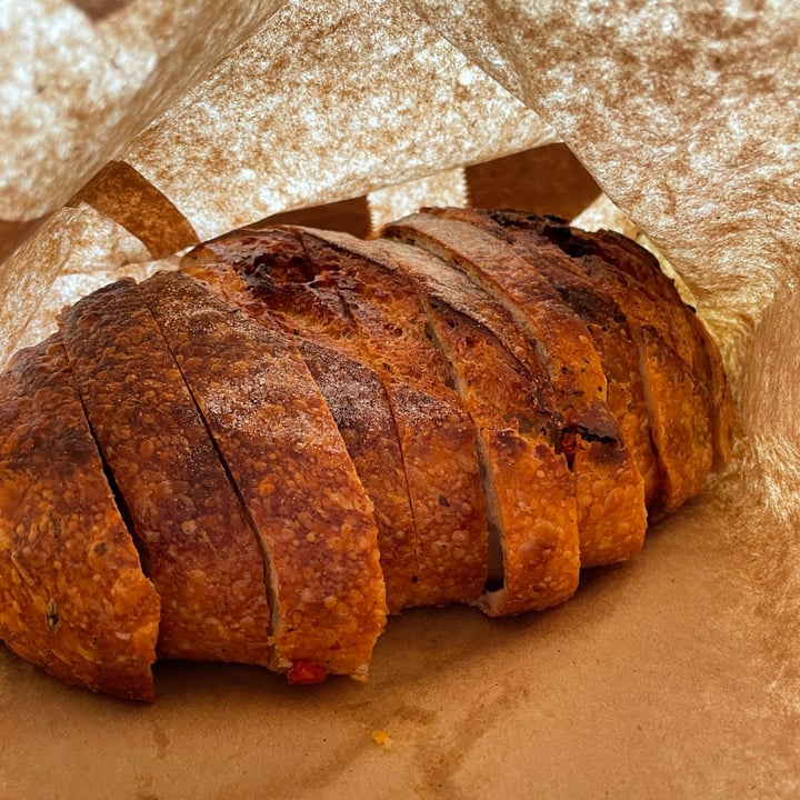 photo of slow bakes Sundried Tomatoes Loaf shared by @opheeeliaaa on  21 Mar 2022 - review