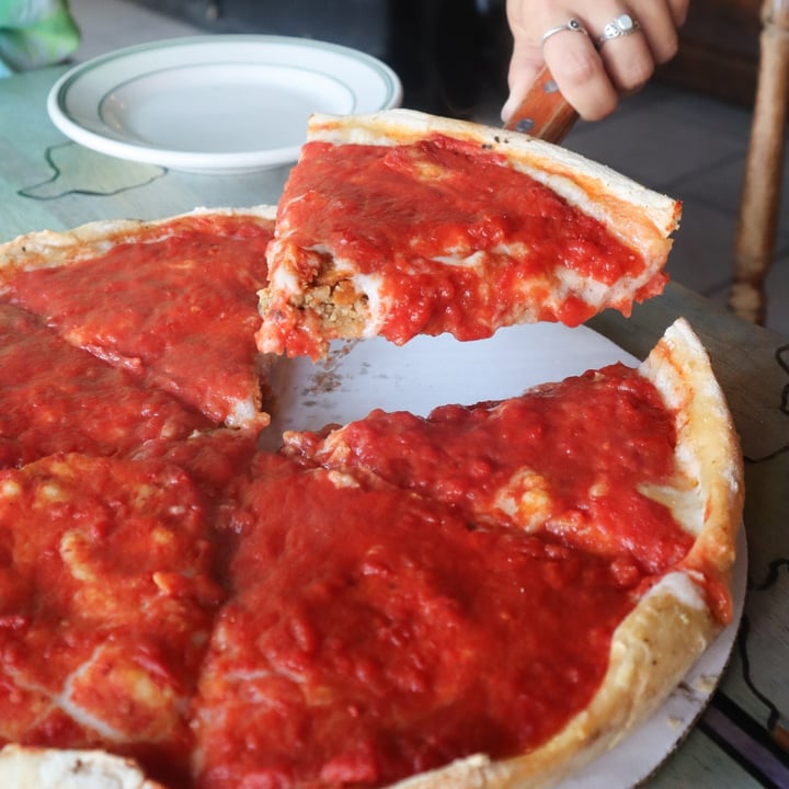 photo of Kitchen 17 Deep Dish “Traditional” Pizza shared by @lizmaselli on  20 Sep 2021 - review