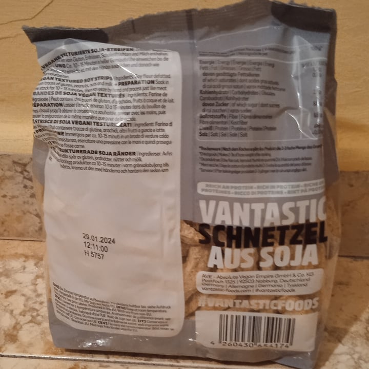 photo of Vantastic Foods Vantastic Schnetzel aus Soja shared by @iriavizcaino on  22 Oct 2022 - review