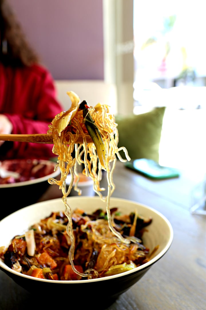 photo of Beaming Organic Superfood Cafe: Del Mar Ginger Kelp Noodles shared by @ecogoddess on  30 Mar 2018 - review