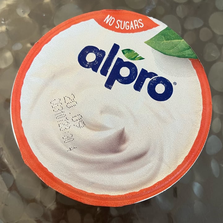 photo of Alpro Natural no sugars shared by @elenagobbo on  11 Sep 2022 - review