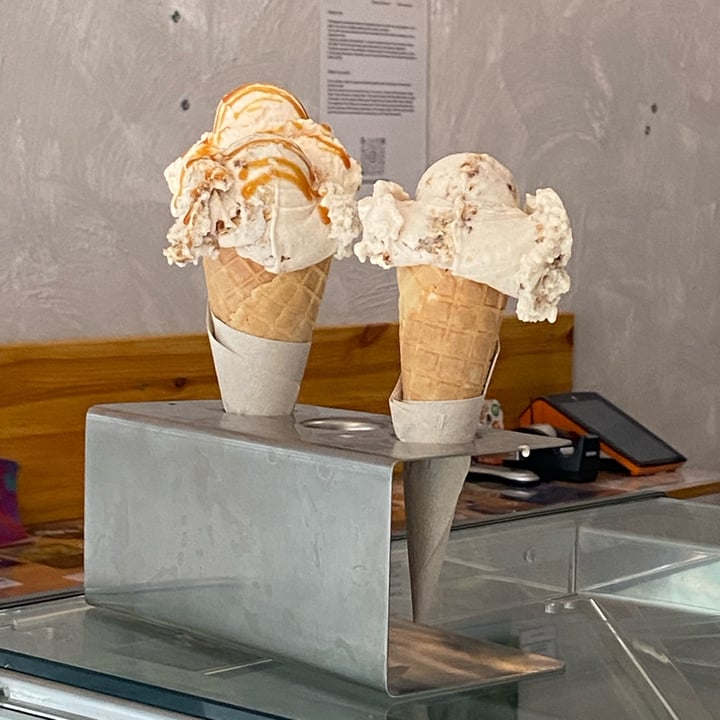 review photo of Green Scoop Vegan C+ Cinnamon Bun Icecream shared by @cplusconsciouscuisin on 03 Aug 2022 - review