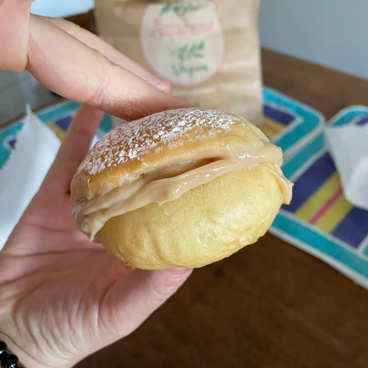 review photo of Amarama Vegan Sonho de Doce de Leite shared by @bubliethemeg on 06 Nov 2021 - review
