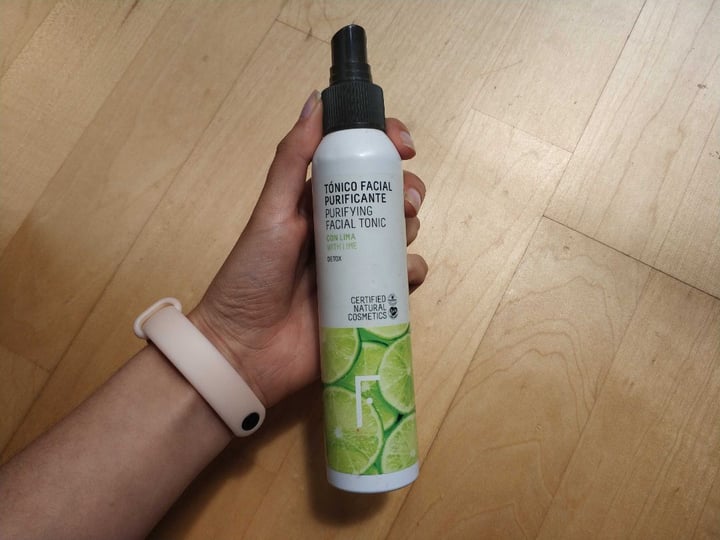photo of Freshly Cosmetics Tónico Facial Purificante shared by @romeiry on  14 May 2020 - review