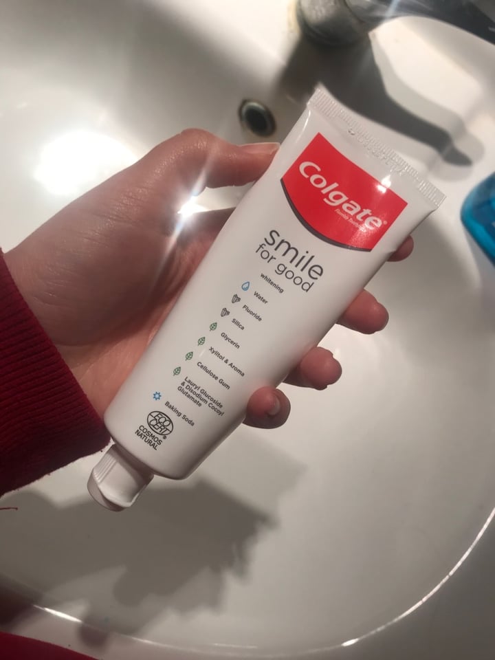 photo of Colgate Colgate Smile For Good shared by @elenii on  03 Apr 2020 - review