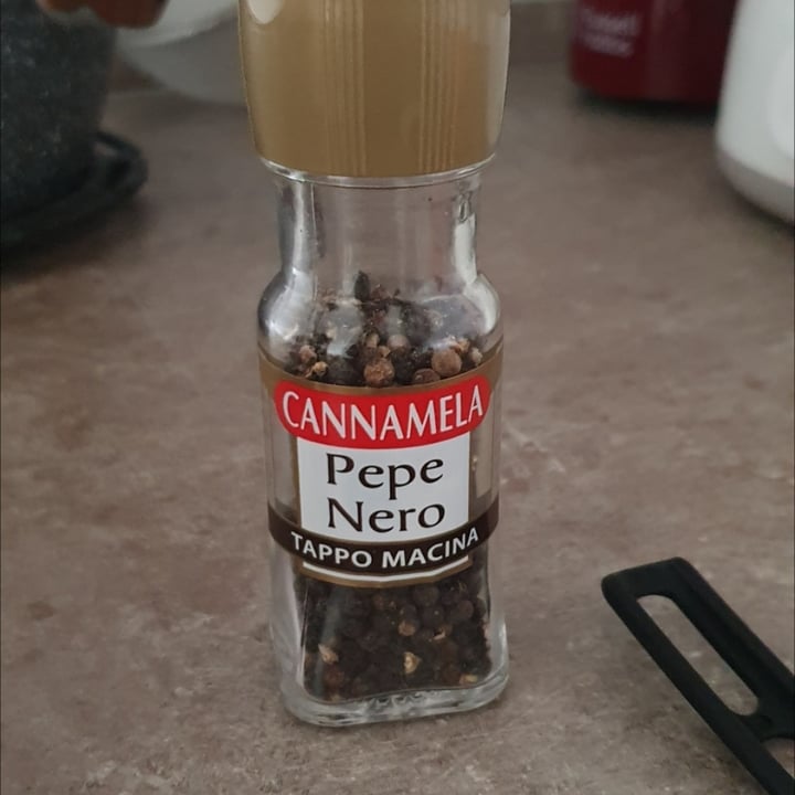 photo of Cannamela Pepe nero tappo macina shared by @marypupo95 on  18 Mar 2022 - review