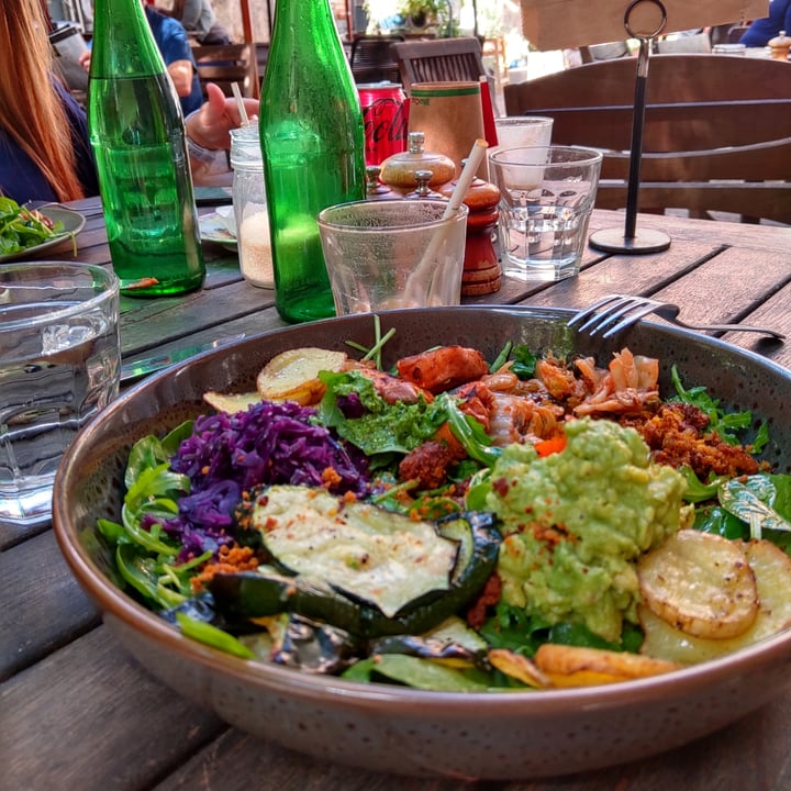 review photo of Moore & Moore Cafe Buddha Bowl shared by @diddleburd on 21 Apr 2022 - review