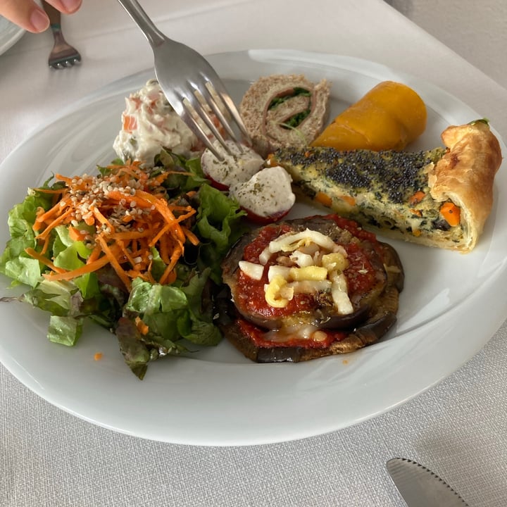 review photo of Hotel Ristorante Onda Azzurra Antipasto Misto shared by @viviana23 on 04 Aug 2021 - review