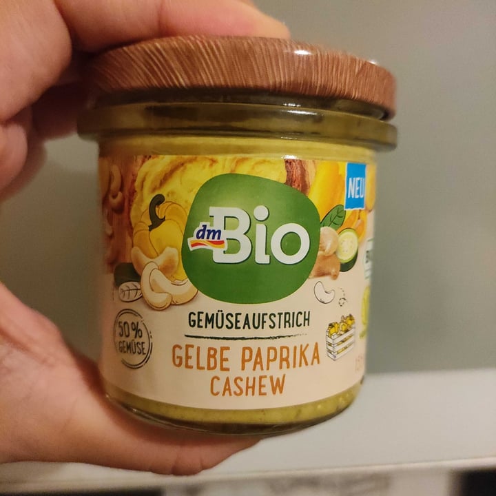 review photo of dmBio gemüseaufstrich gelbe paprika cashew shared by @ellepuntogi on 30 Jun 2022 - review