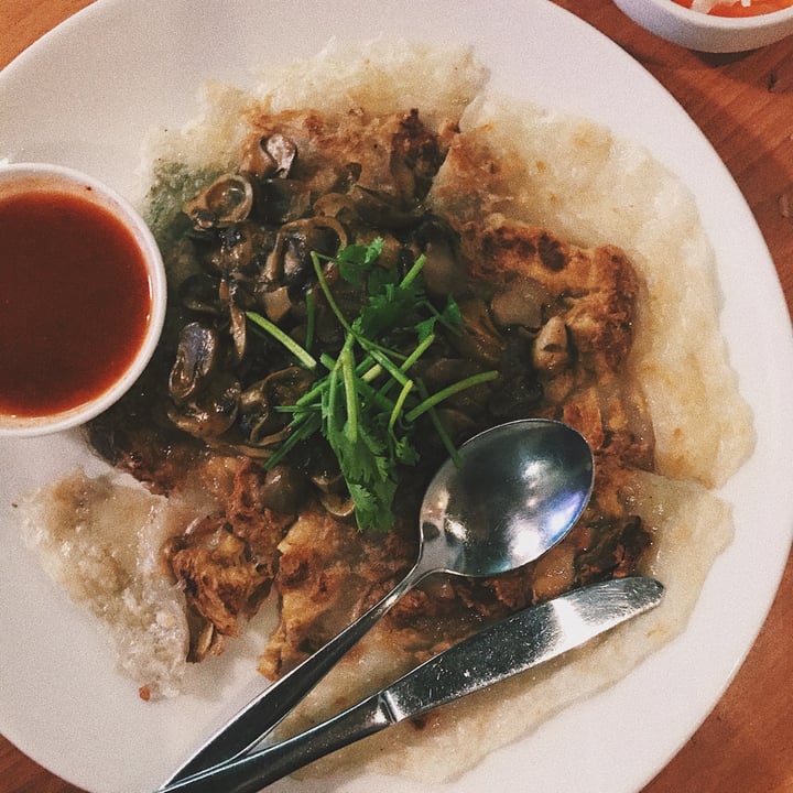 photo of Loving Hut Vegan O-Luak shared by @mariaubergine on  24 Nov 2020 - review