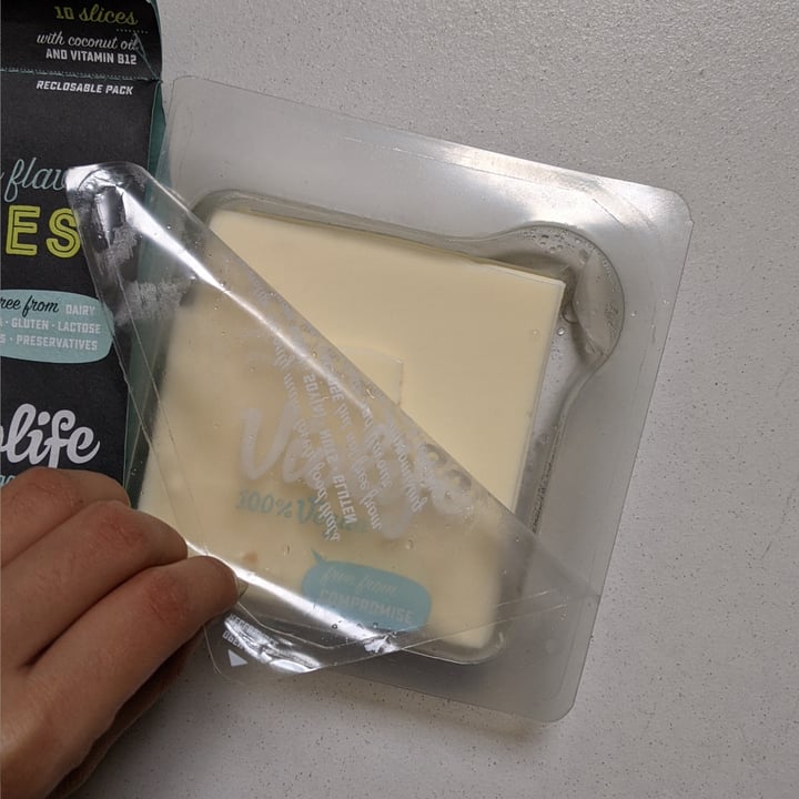 photo of Violife Mozzarella Flavour Slices shared by @bornvegetarian on  27 Mar 2021 - review
