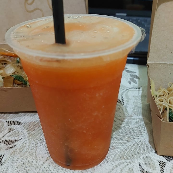 photo of Loving Hut Juice Papaya shared by @ica4bontang on  26 Oct 2022 - review