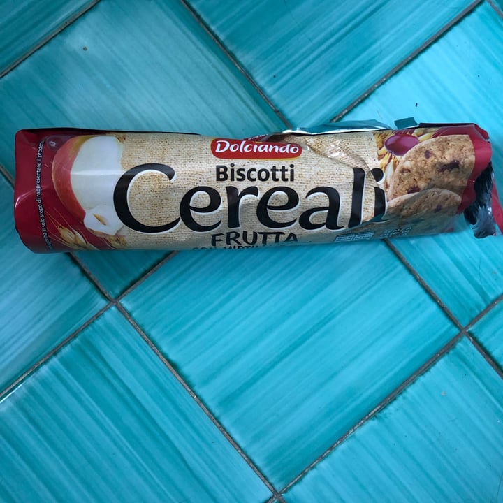 review photo of Dolciando Biscotti ai cereali e frutta con mirtilli rossi shared by @danielapalma on 29 Apr 2022 - review