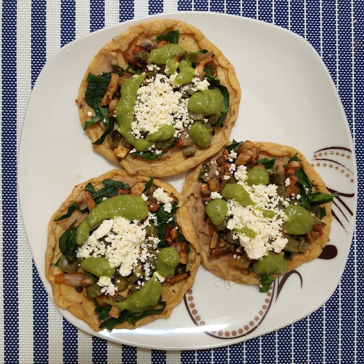 review photo of Leaf Queso ranchero shared by @adiirobles on 28 Oct 2020 - review