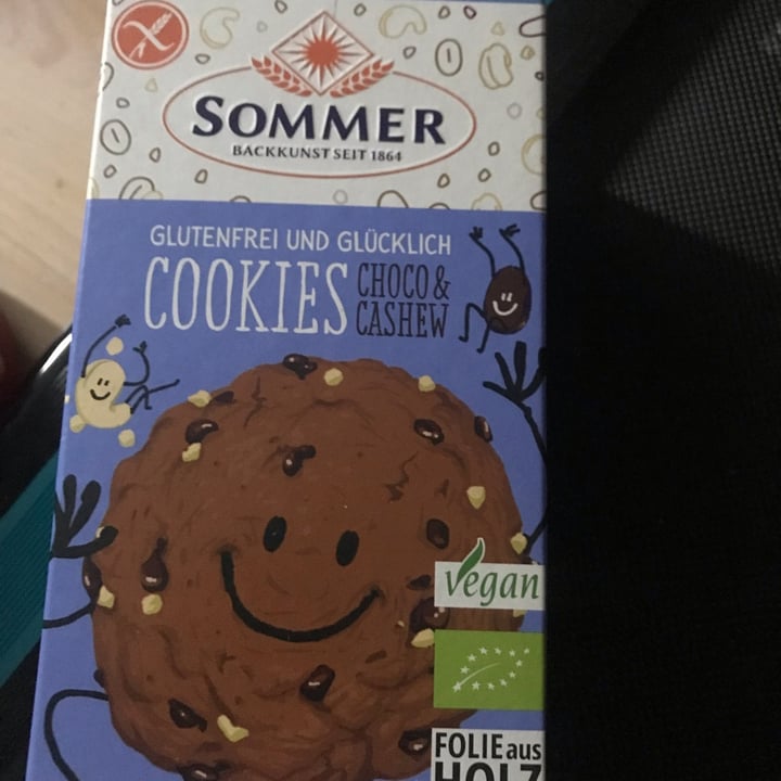 photo of Sommer Chocolate and Cashew Cookies shared by @bb777122 on  06 Feb 2022 - review
