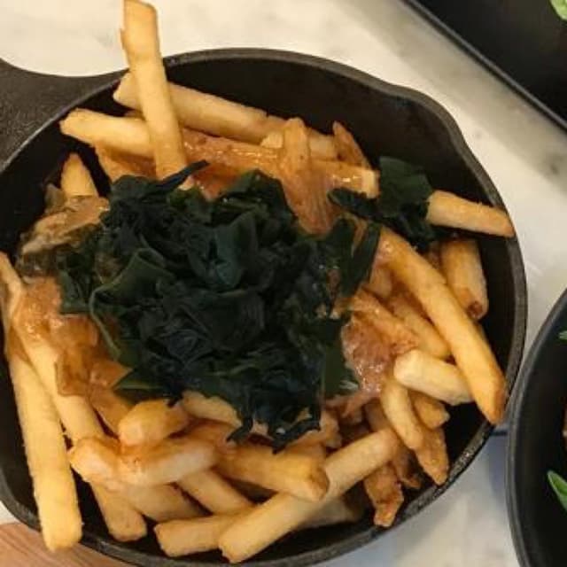 菜肴“Kimchi Fries”的照片